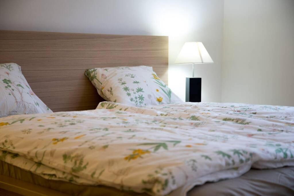 Modern Apartments - Airport 8Mins Πράγα Εξωτερικό φωτογραφία